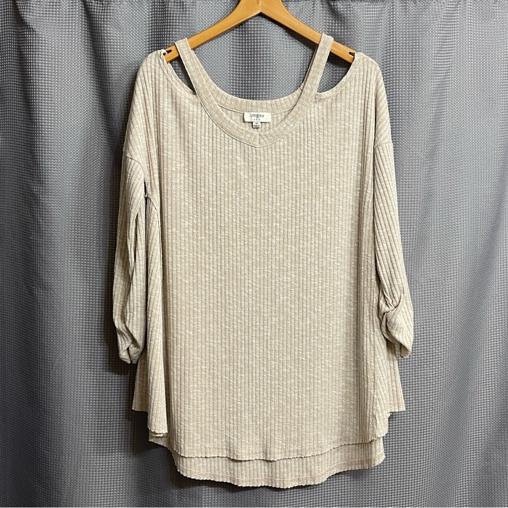 Umgee Beige Ribbed Knit Sweater